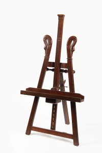 SMALL DECORATIVE EASEL