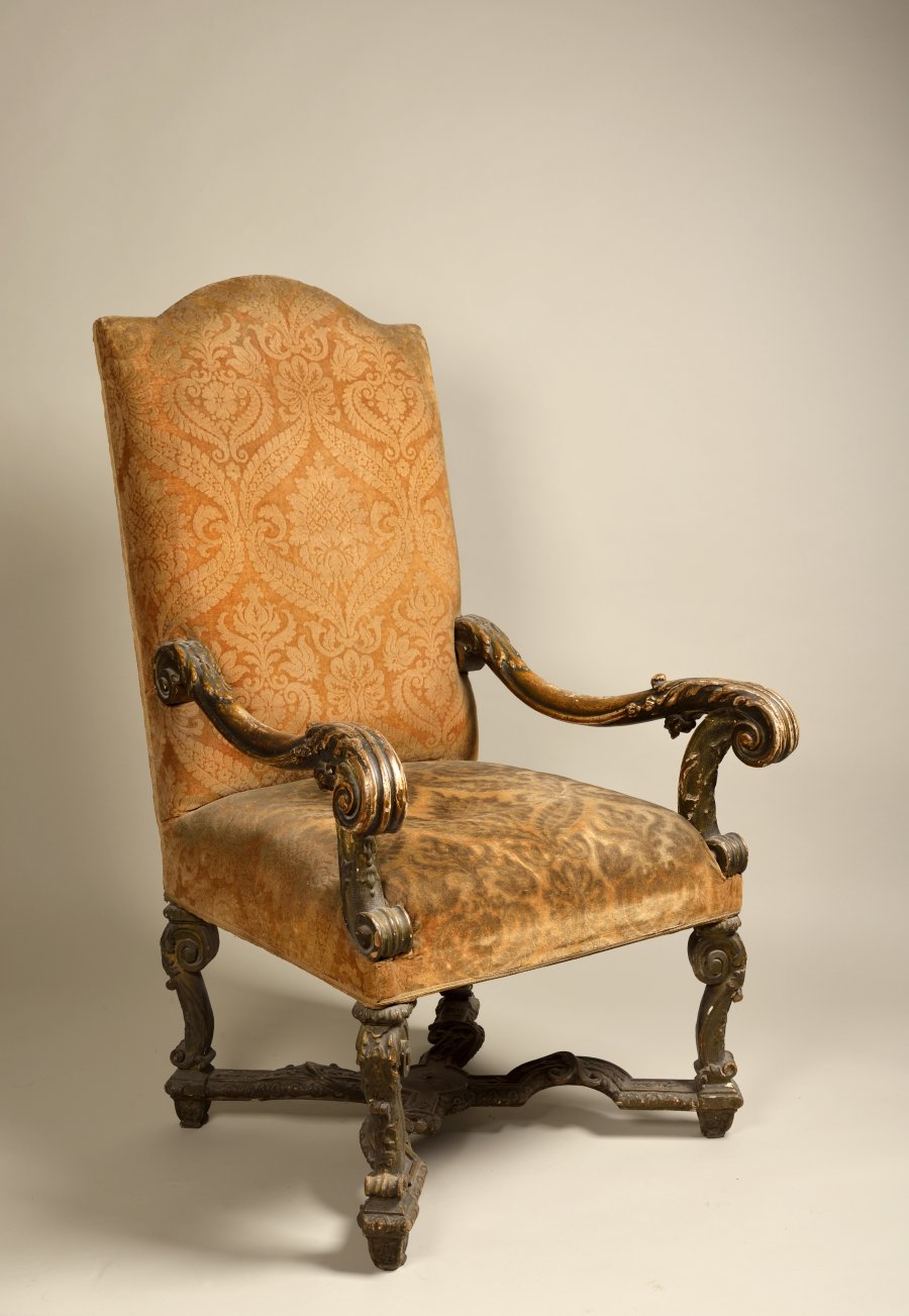 BAROQUE ARMCHAIR