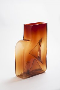 ROTBRAUNE VASE / OBJEKT