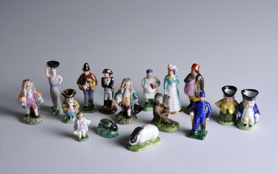 A COLLECTION OF 200 MINIATURE PORCELAIN FIGURINES