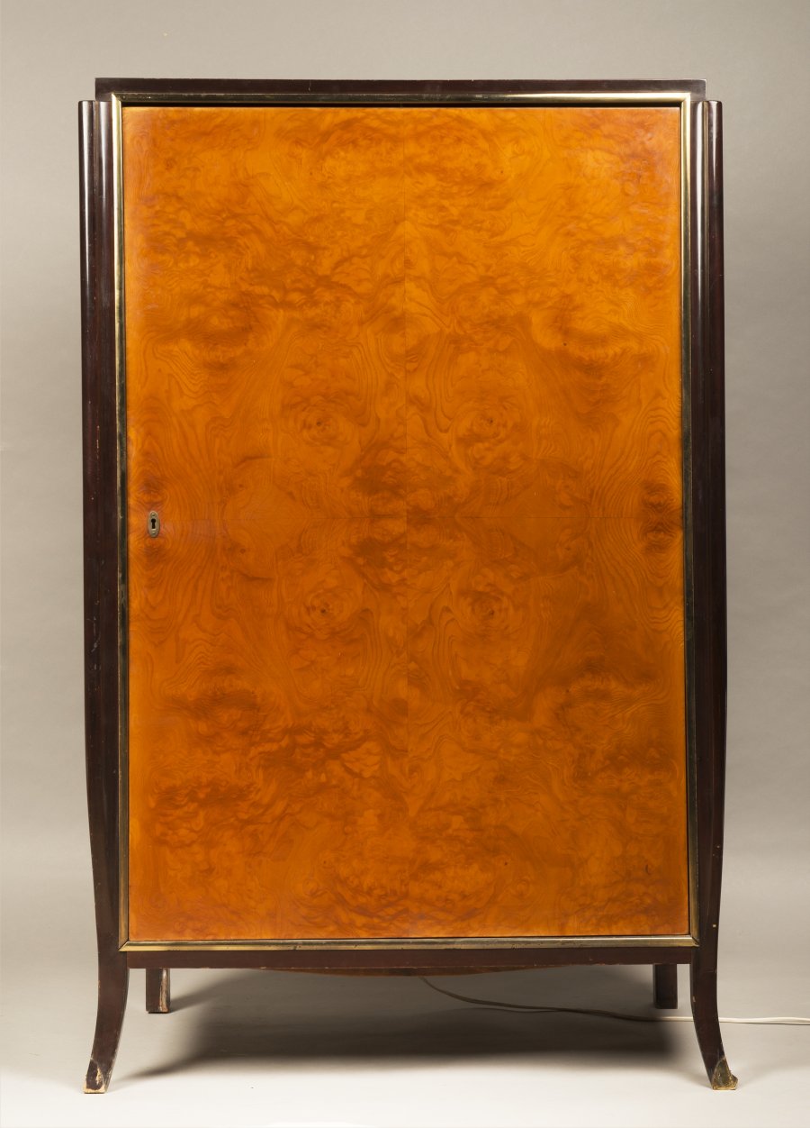 AN ART DECO LIQUOR CABINET