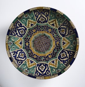 A MOORISH STYLE BOWL