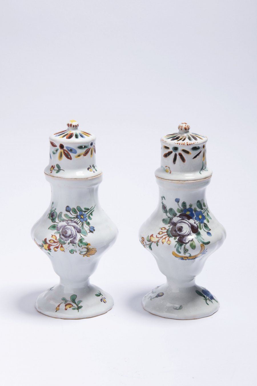 TWO HOLÍČ SUGAR SHAKERS