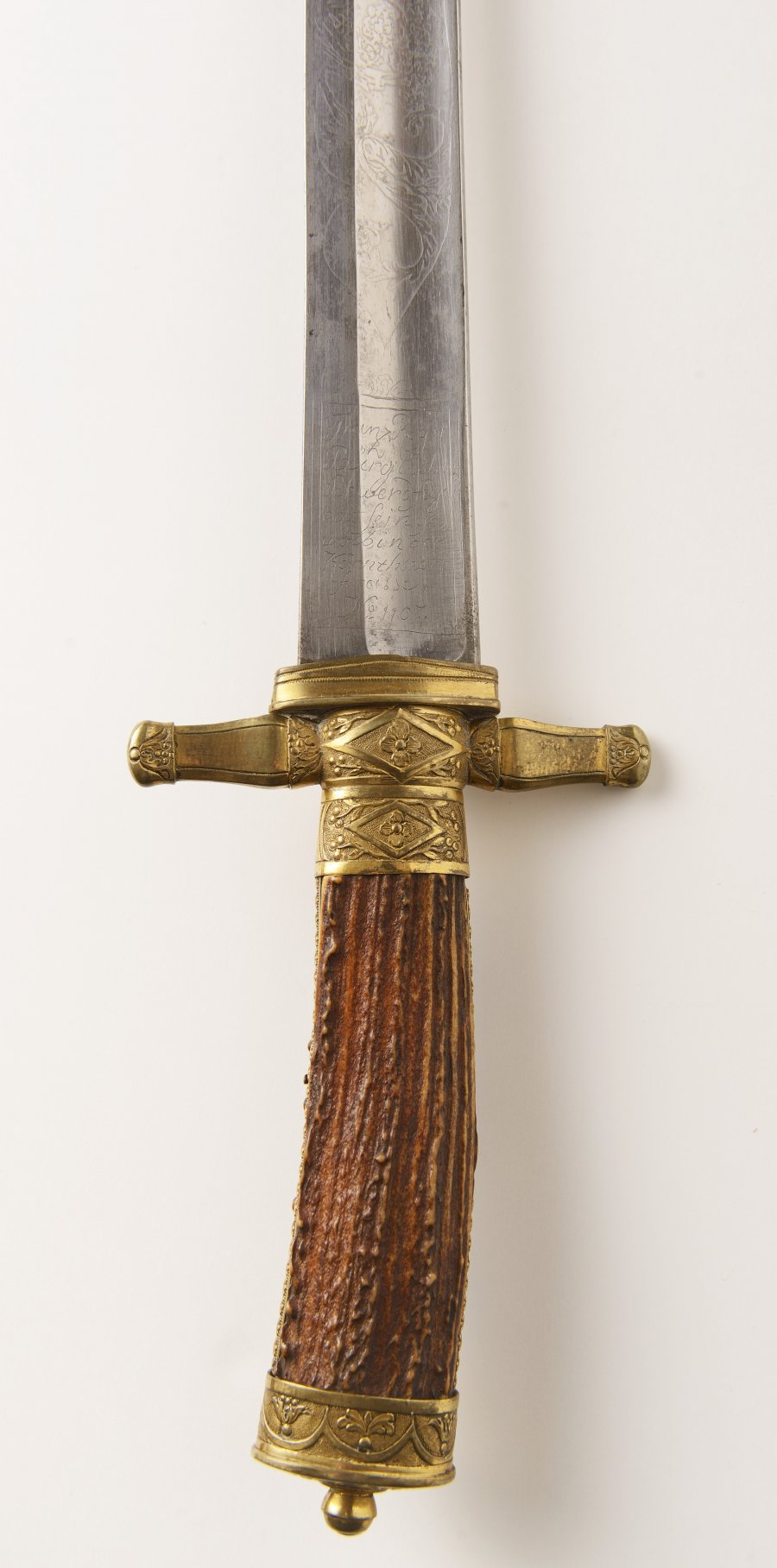 HUNTING KNIFE