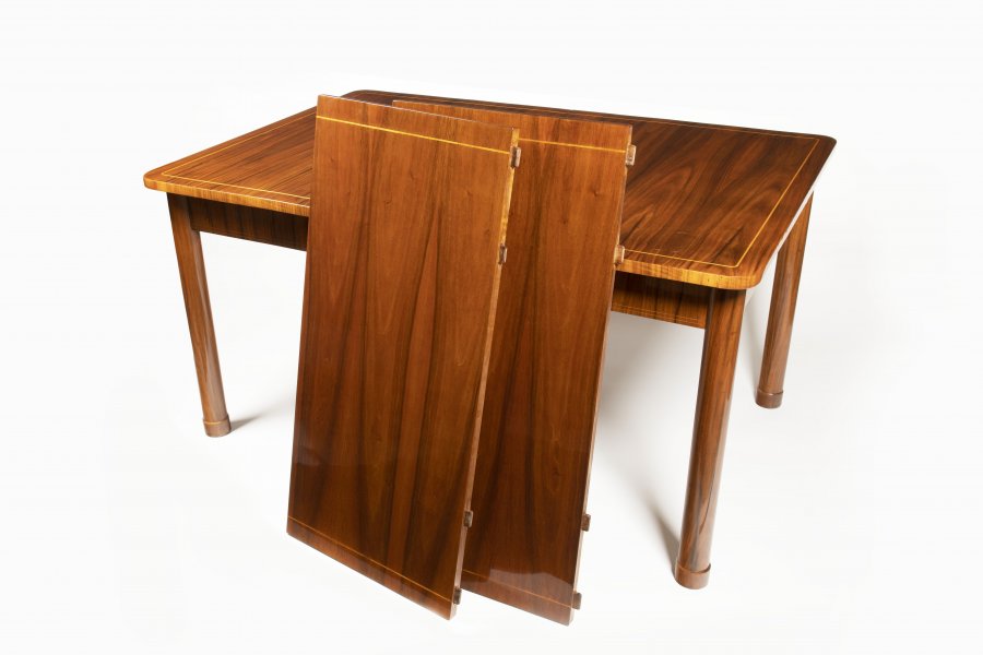 A BIEDERMEIER FOLDING DINING TABLE