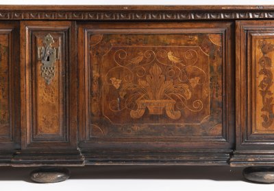 BAROQUE CHEST