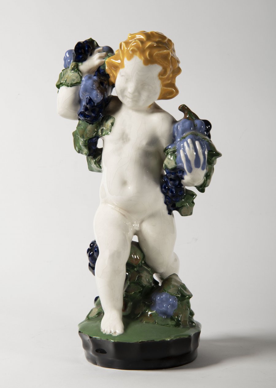 PUTTI WITH GRAPES