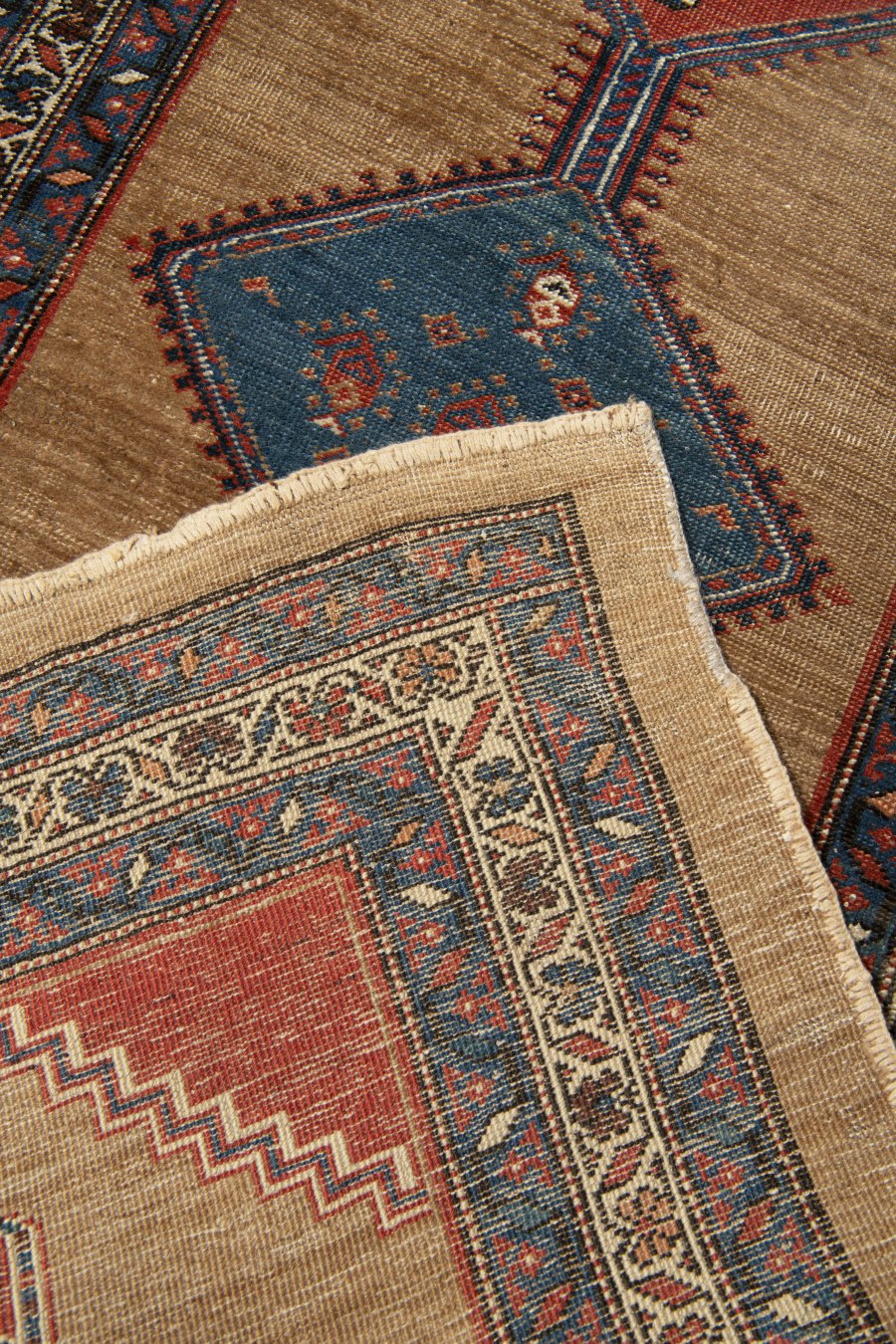 ANTIQUE SERAB RUNNER