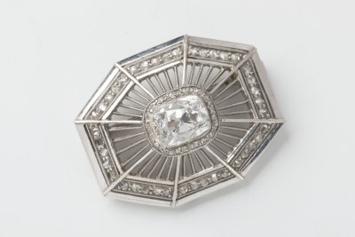 ART DECO BROOCH