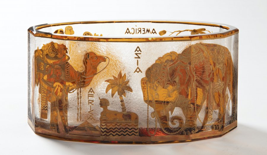 BOWL WITH ALLEGORIES OF CONTINENTS