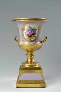 A KRATER VASE