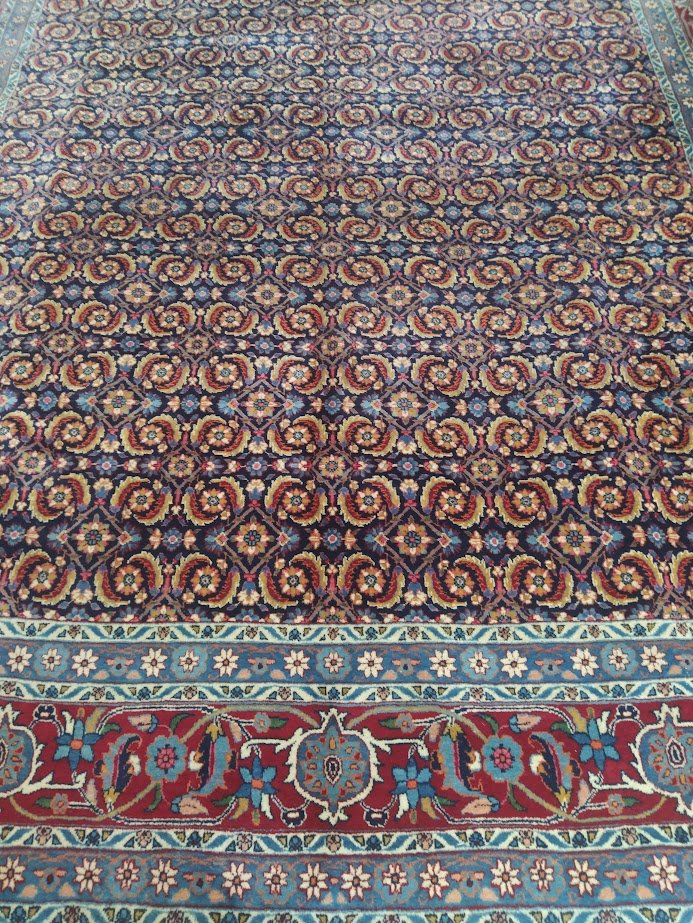 LARGE PERSIAN SIGNED CARPET JAZD