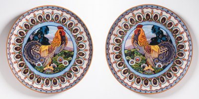 PAIRED DECORATIVE WALL PLATES