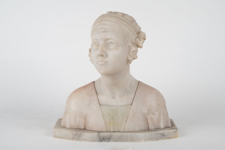 FEMALE BUST