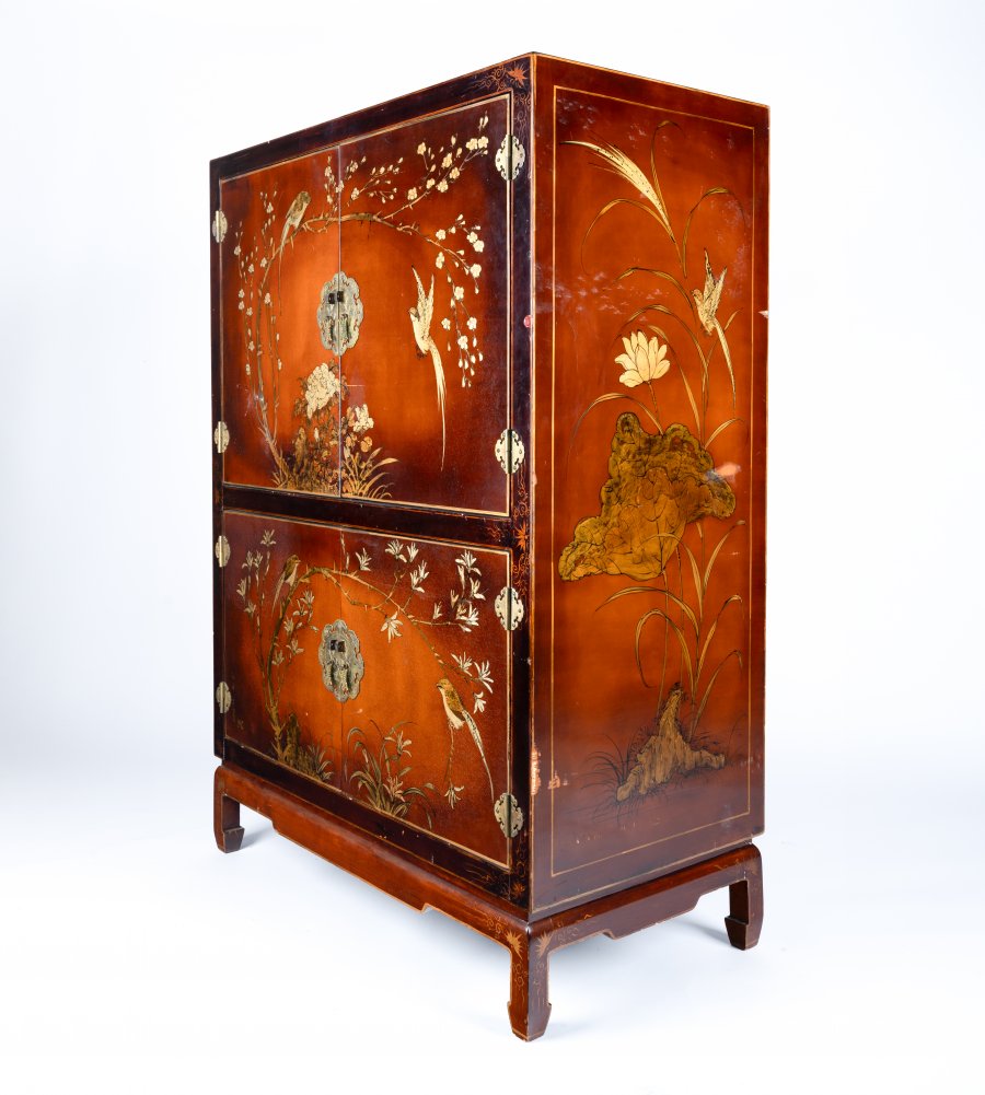 CHINESE CABINET